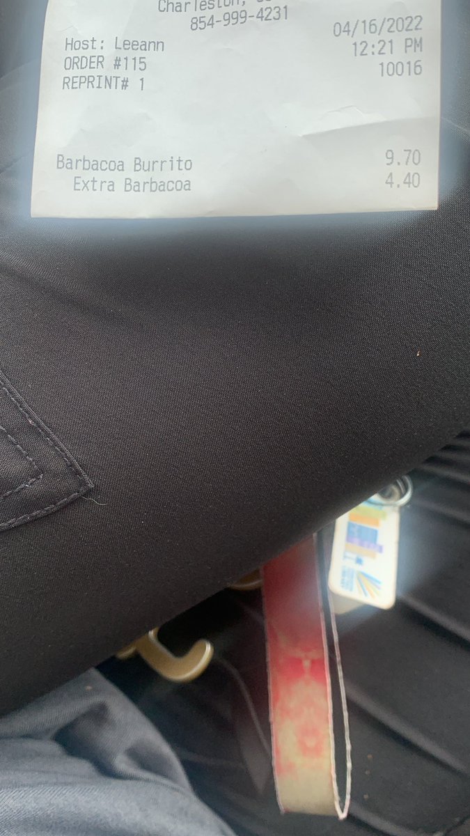 Halie__Berry's tweet photo. @ChipotleTweets  wow so I use to love eating here but didn’t know an extra barbacoa would have been $4.40😂 should have gotten a second burrito for how much that was! Guess I’m making my own barbacoa and spend my money elsewhere! 👋🏼 https://t.co/HXX7yATAz4