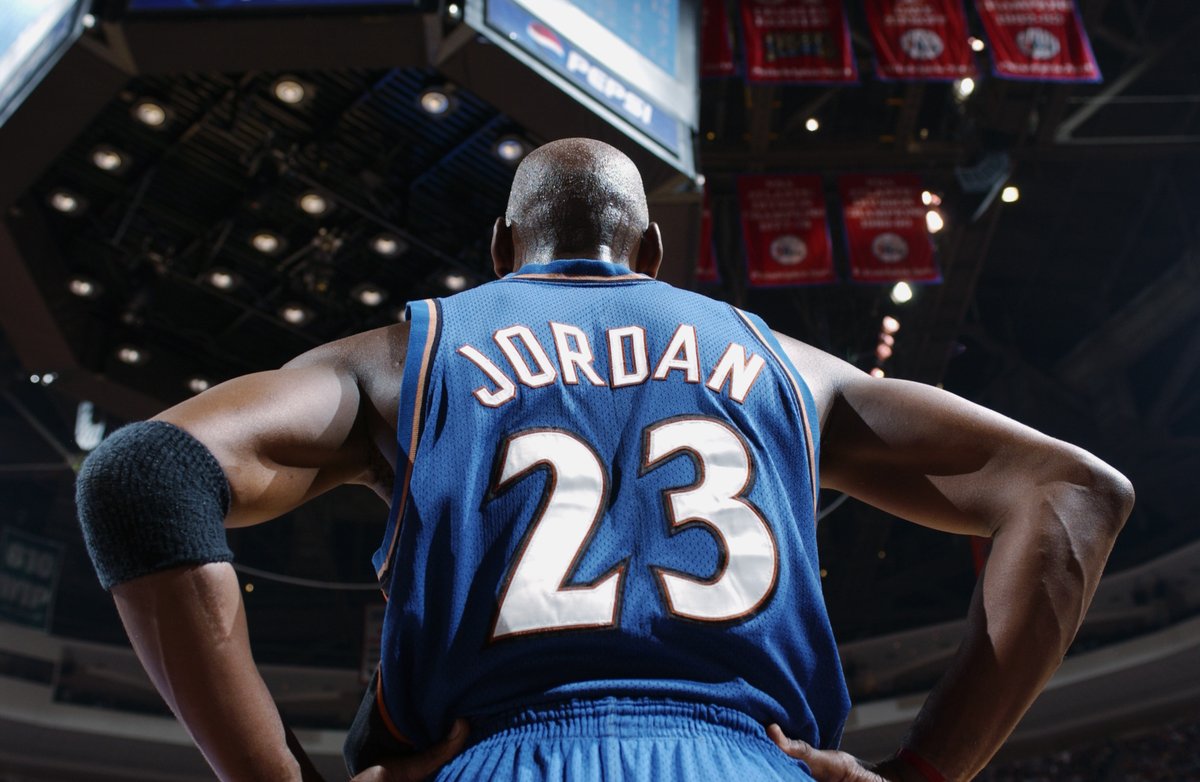 ESPNInsights's tweet photo. On this day in 2003, Michael Jordan plays in final NBA game of his career, scoring 15 points in a Wizards loss to the 76ers.

Tom Brady was also selected 199th overall in the 6th round by the Patriots on this day in 2000 https://t.co/v7ugwFGaL6