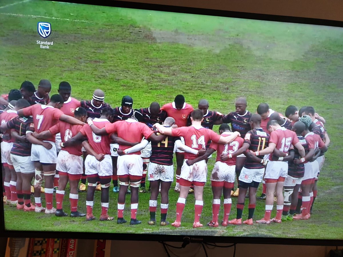 DeonVisser10's tweet photo. My favourite rugby moment today...@KingEdVIISchool captain, Thabang Mphafi calling the @DaleCollege 1st XV over for a moment's silence in honour of their fallen brothers...never bigger than the game and respect for each other...better than any result today in SA schools rugby https://t.co/QAdARFQzUO