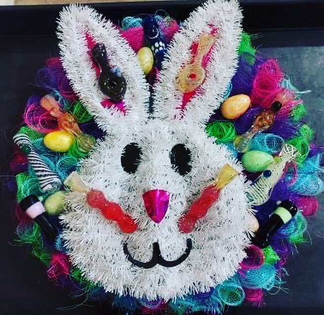 GetYoursStores's tweet image. Get your last minute Easter 🐣 basket stuffers with these cool chillums!! Get Yours today!! 

#HappyEaster #basketstuffers #chillums #smokeup #smokeinstyle #getyours #barrevt #shoplocal #adultstore