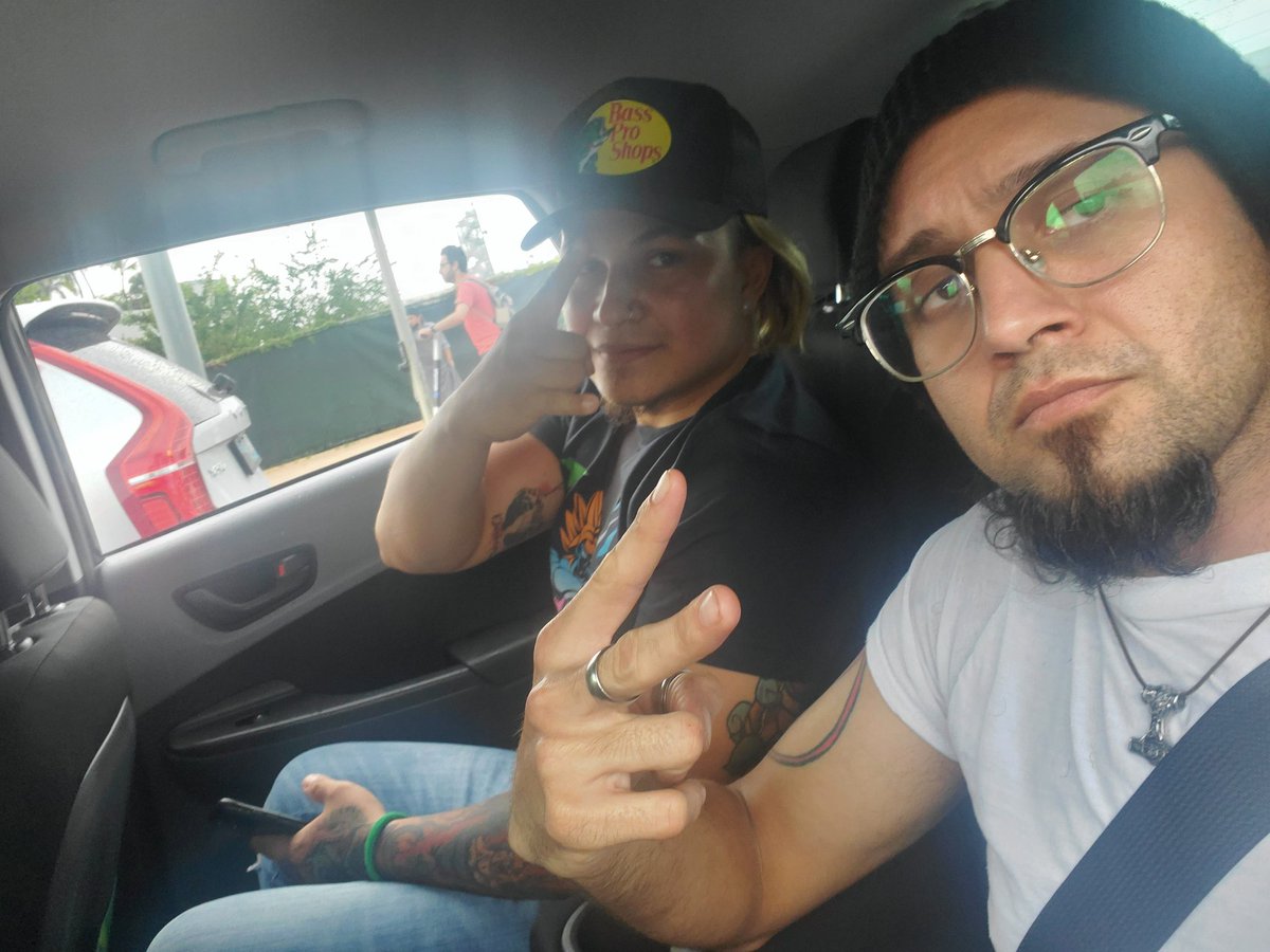 stuff_collector's tweet photo. #Comicconpr @yadiiiel12 https://t.co/OhB8uamvyw