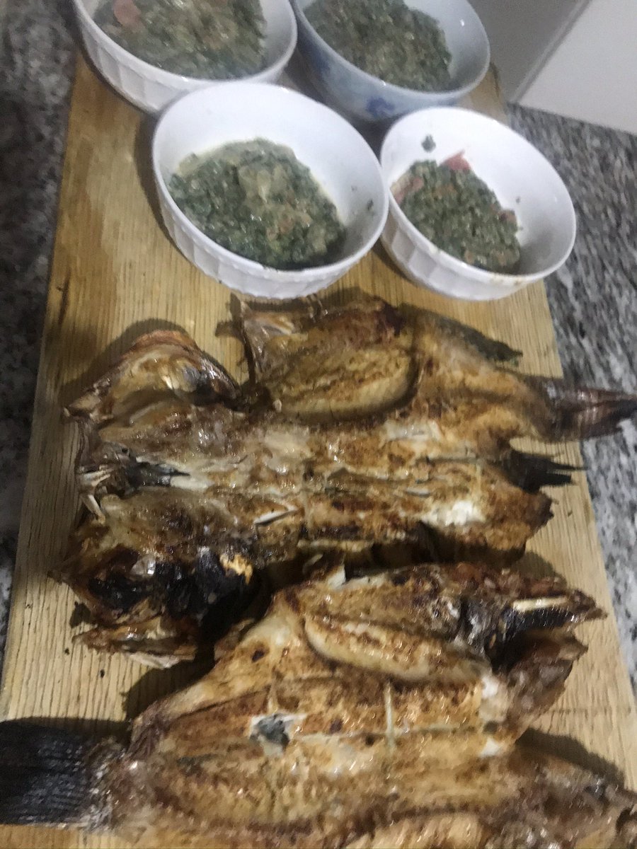 ChilumbaKBwalya's tweet photo. My wife is on leave today
… Chef 🧑🍳 Daddy on the controls ….
You are welcome 🤗…
Hello Young Bro - sometimes she will need you to do the needful. Not ama #takeaway …😂… #learn while you can.
#marriedtwitter #Zambia
#Easter #Daddy #chef
#married #askchilumba #food https://t.co/GZMpRocyob