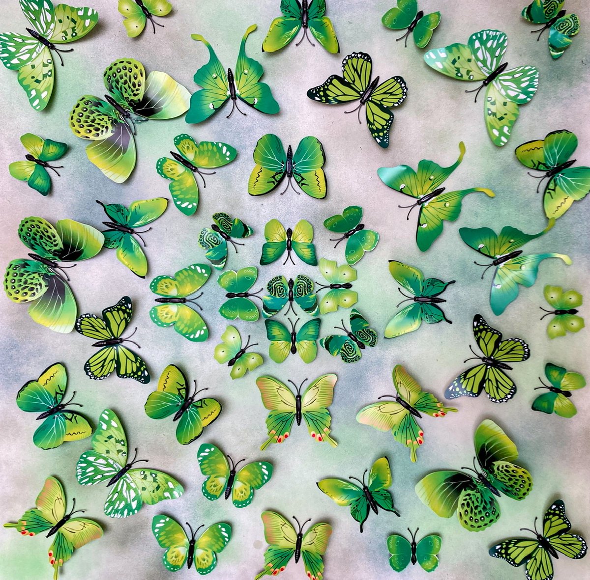 DegreeArt's tweet photo. It’s the Bank Holiday 🥂 and to wish you all a Happy Easter Holiday you will get 15%off when you check-out online until 11:59pm GMT busing code ‘ARTDEAL15’ (Ts&amp;Cs online)

Collect this piece gorgeous art ‘Butterfly Park 7’ by Sumit Mehndiratta for £1,165.50 (normal price £1,370). https://t.co/as5ZHZkTLb