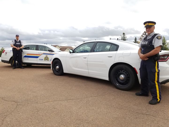 Many Islanders are excited to celebrate #Easter this weekend with family and friends. If you plan on travelling, help us make the roads a safer place. Wear your seatbelt, follow the speed limit and don’t drive impaired. #DriveSafe