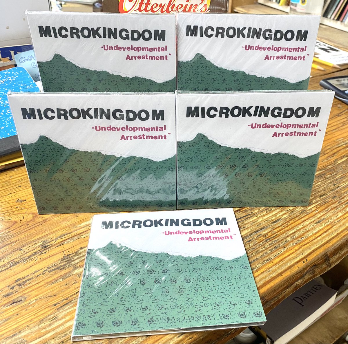 Entrepreneurs James @djhummingbirdfeeder Ford &amp; Will Redman, who bought up all remaining MySpace shares a few years ago, are jumping on the hand-sized media bandwagon &amp; starting a CD label for top shelf avant-garde &amp; experimental works. The inaugural release is from the hardest