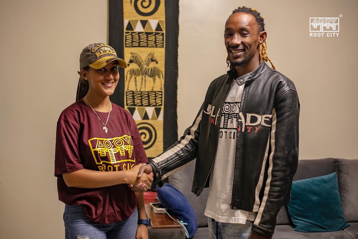 DoozyNgana_'s tweet photo. BIG ANNOUNCEMENT!!!
Going legit @rootcityrecords
Signed📝 and sealed💌
Lets gooo🚀🚀🚀
#TIM #thisisme #Uganda #Rwanda #Kampala #Rootcity #DoozyNgana #DN256 #ForTheCulture https://t.co/FWwp1D2IxU