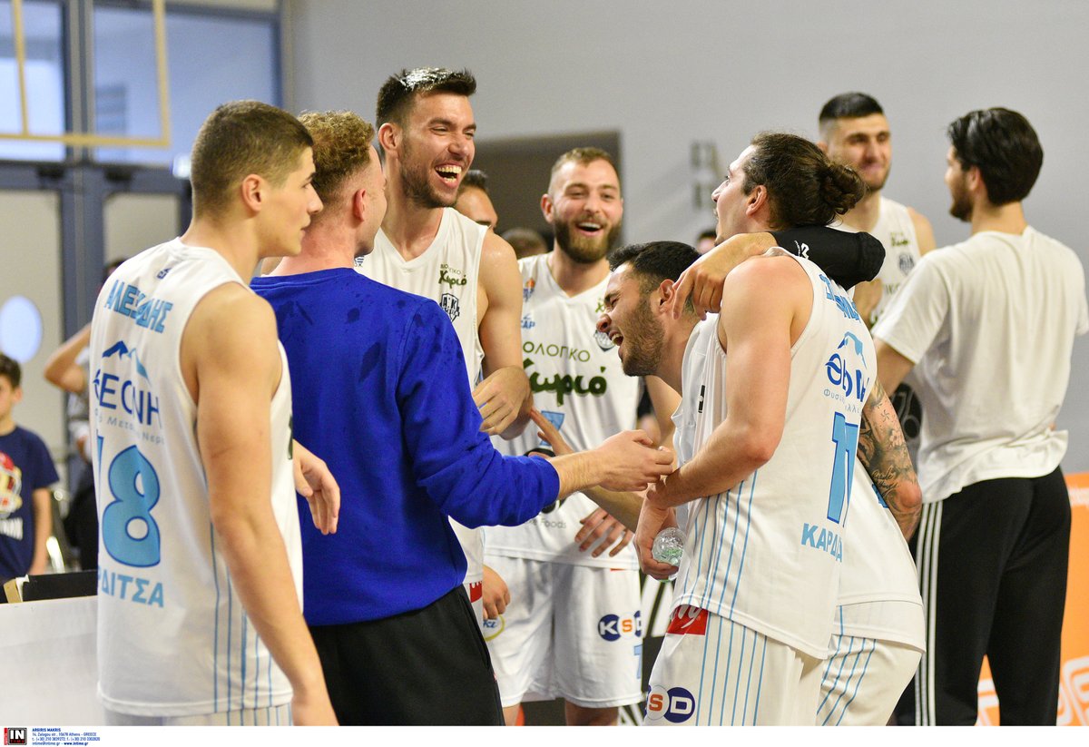 HellenicBF's tweet photo. Πανηγύρισε την άνοδο στην Α1 Ανδρών η Καρδίτσα μετά τη νίκη της επί της Καβάλας! #A2Men https://t.co/QgUH8EBgvd