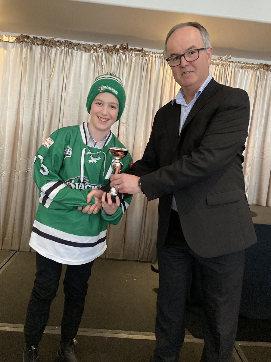 Great evening @ U13AA Banquet. A wonderful meal at Glendenning, an inspiring talk by the Head Coach of Team Canada’s women’s team,Troy Ryan, and seeing some amazing players get awards including our Team MVP Cameron Haye and Most Dedicated Lucas Turner. What a Team!💚🐺 @DJHLnews