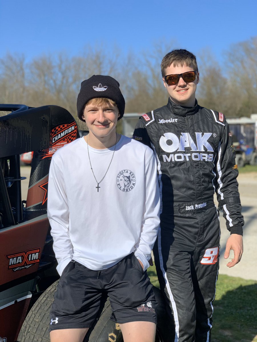 My 💛 Round 2 <a href="/LincolnParkSpee/">LincolnParkSpeedway</a>! Prayers appreciated! #dirtlife