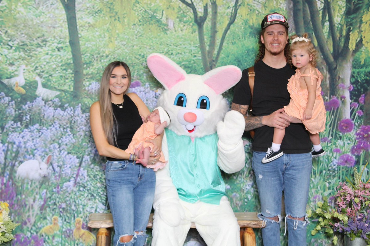 Mom and dad didn’t plan on being in the picture but Lively was not a fan of the Easter bunny lol