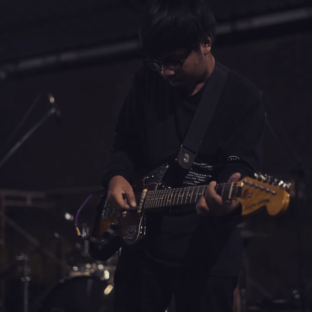 divecollate's tweet photo. #latepost
Unforgettable & fine glider sounds on side of Denpasar town.
#berbagipanggung at @berbagikopihub with @jascharirihena @officialmgld @_sugarthrills & @jalan_tengah_official . 💜🌼
📸 @berbagikopihub
#divecollate #shoegaze #dreampop #bali #indonesia #anoarecords https://t.co/Wo6OY6kinW