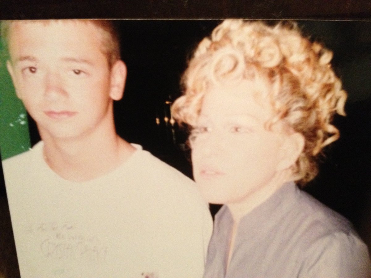 michaels1978's tweet photo. @emery78 @BetteMidler I found a photo of that night! Memphis, TN probably around 1994-95. She was so kind to me and everyone else waiting to meet her :) I still have the autographed photo she sent. https://t.co/t7WJupt1fs
