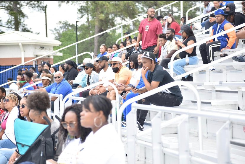 AllenUniv's tweet photo. Thank you to everyone who came out to support Yellow Jacket Fest and the AU Spring game! We truly appreciate each and every one of you! #AUFootballisBack! #AllenUniversity #R2G https://t.co/SCH3QMbkrZ