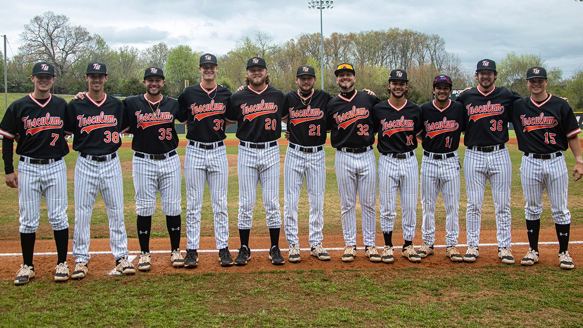 TusculumSports's tweet photo. Thank you @TusculumBSB Seniors!!!! #PioneerUP https://t.co/uPWApBGqlw