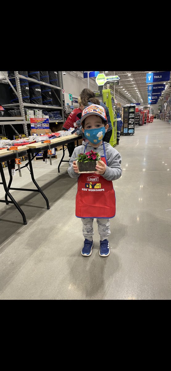 darwindsunga's tweet photo. Another kids clinic success in Butler Store# 1957, special Thanks to Bonnie from Garden and Sendy Front End Manager @SamCharles07 @FloydDuchi @TweetUsR30 https://t.co/pBuXKMHoh5