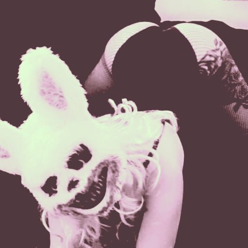 Happy Easter 🐰 https://t.co/4GQHrOzAuY