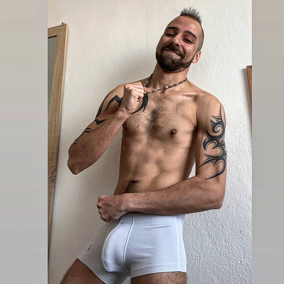 neumartty30's tweet photo. https://t.co/TnmeLKaKH1
Hi Guys😉 Retweet if You Like😜😎😈 https://t.co/sAR00J0yR6