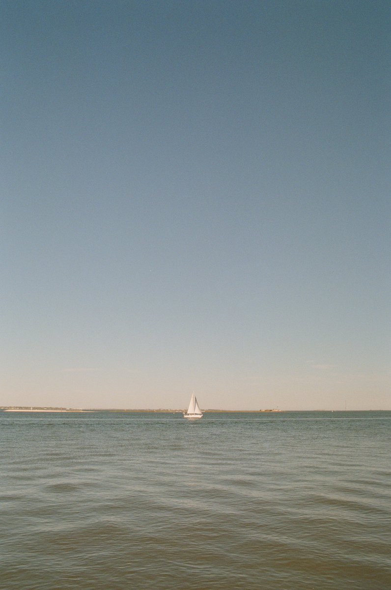 Cody_Manning's tweet photo. #pentax #pentaxk1000 #kodakgold200 #35mmfilm https://t.co/c4oXl9uCbE