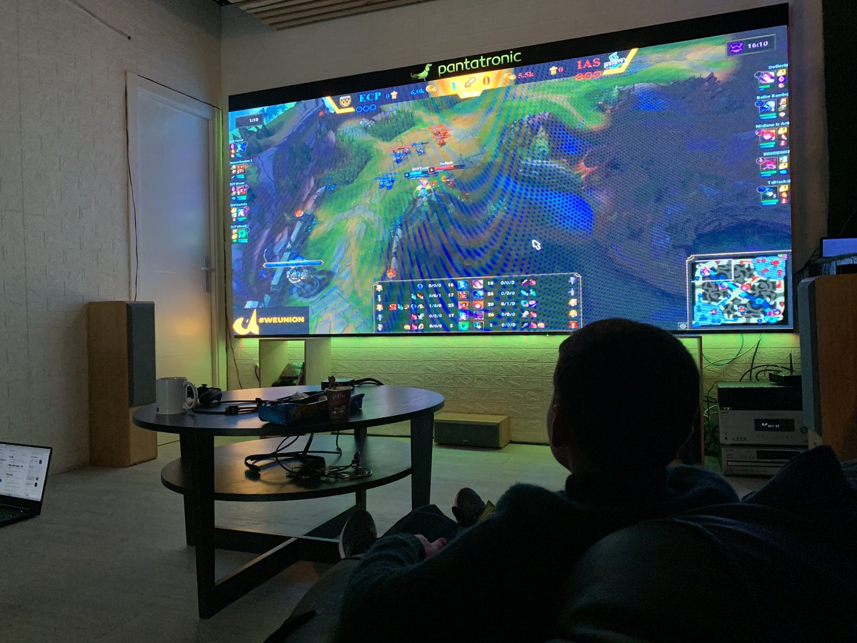 Final <a href="/UnionLeague3/">Union League</a> en la sede de <a href="/ECORP_ES/">ECORP</a>. Y nuestros seguidores concentrados apoyando al equipo… Vamos 👏🏼 Ecorp !!!