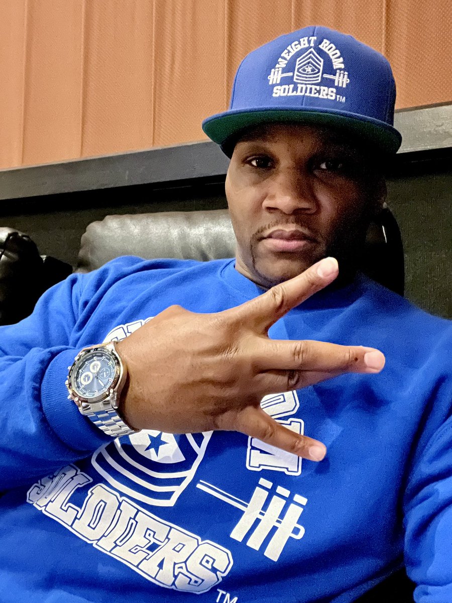 Solid bul from the trenches figuring it out! #WeightRoomSoldiers #Fashion #FashionBrand #Clothing #ClothingBrand #Brand #Husky #Artist #HipHop #Music #Culture
