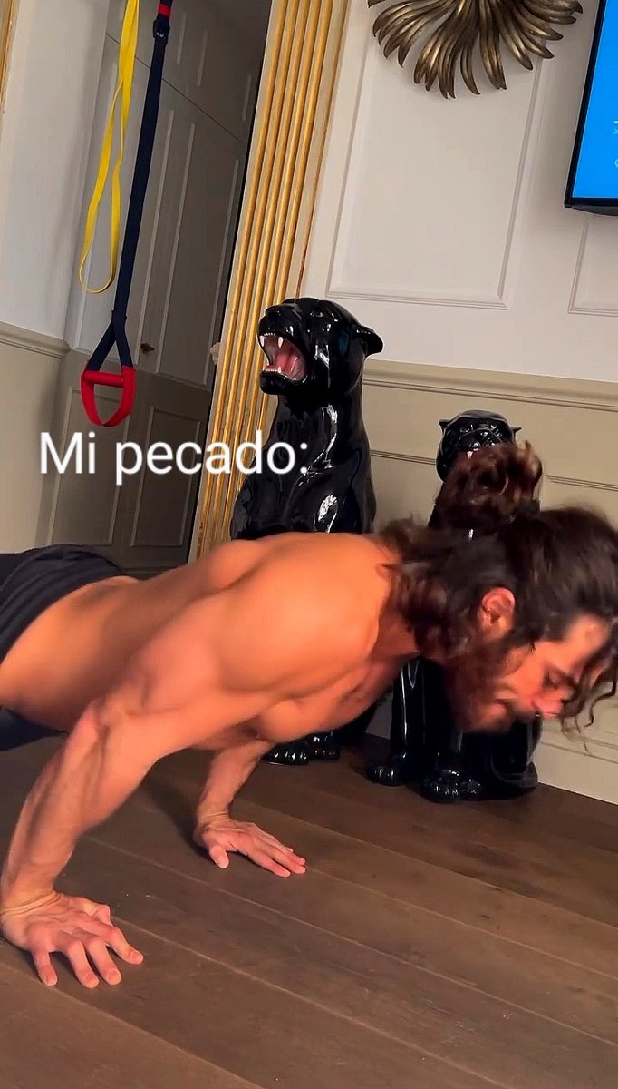 ChusaGilT's tweet photo. Yo mañana en misa Vs mi pecado.
#CanYaman 🫦 #MisaDe12 https://t.co/ae3yqVKAUK