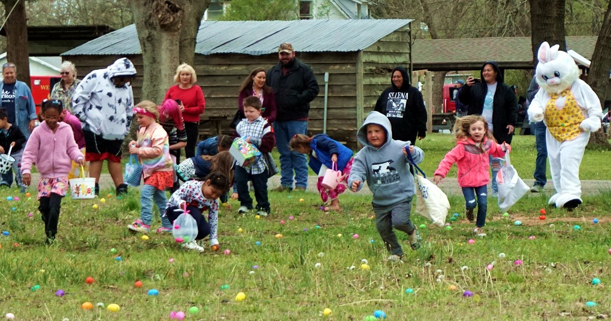 Thank you to everyone who came out today to enjoy the Annual Wewoka Rotary Club Community Easter Egg Hunt! This is a wonderful event that benefits the community, and we are very fortunate to host it each year. We hope everyone has a Happy Easter!