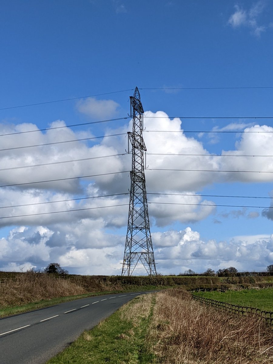 DaveWhitfieldGP's tweet photo. Dave's priorities for Sowerby & Topcliffe...
8. Energy
Not playing 'weather vane politics' with fracking.
Fracking has no place in North Yorkshire!
#NoFracking #SayNoToFracking #FrackFreeYorkshire #VoteDave #VoteGreen https://t.co/h3qETMCZdp