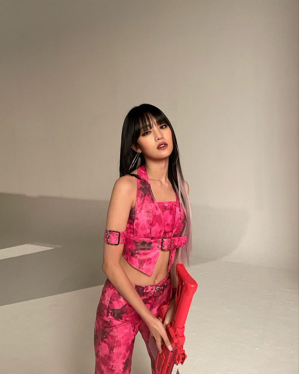 MINNY_NOTE's tweet photo. #MINNIE #민니 #GIDLE #여자아이들 @G_I_DLE 

(2/3) https://t.co/Y3c3UPluq2