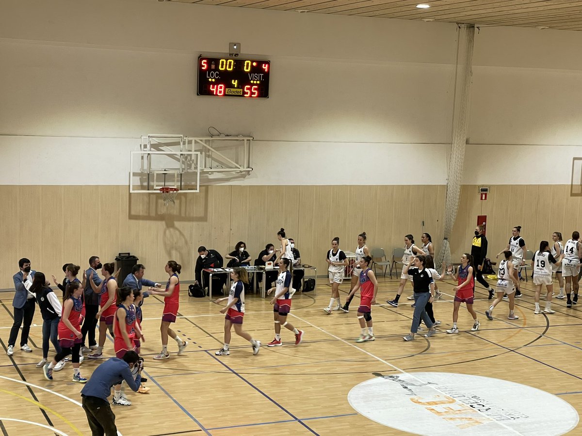 anna_caula's tweet photo. #PlayoffsLFChallenge 
1/4 de final amb participació catalana d’un club el @LimaHortaBasket amb humilitat i bon treball diari. 
📌 recompensa a una bona temporada vs @CBJairis https://t.co/jnUIHNNvKv