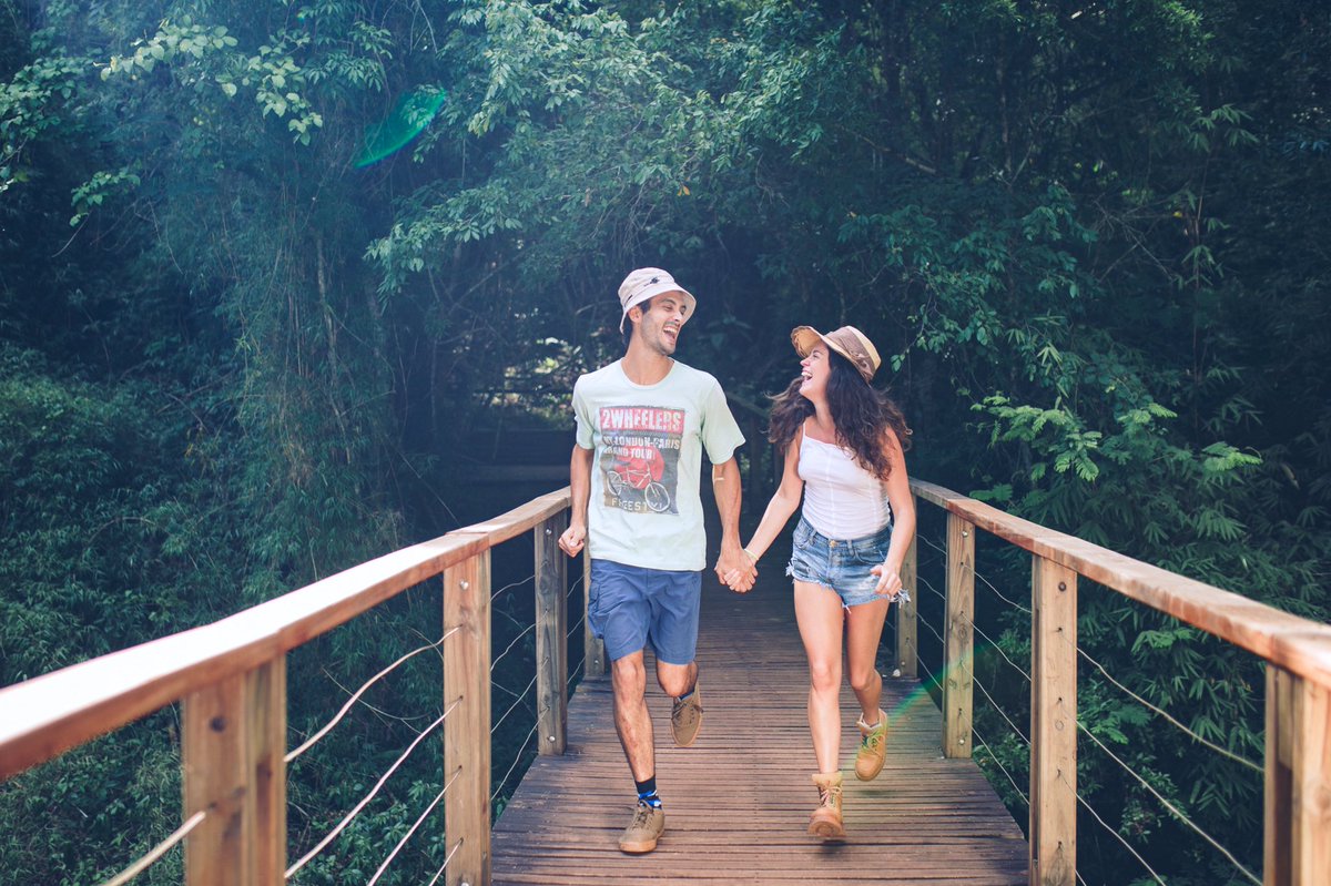 #SemanaSanta en #Misiones 

#SaltoEncantado otro de los atractivos turísticos elegido por cientos de visitantes para seguir disfrutando de la Tierra Sin Mal. 

#SabadoDeGloria 
#SemanaSanta2022