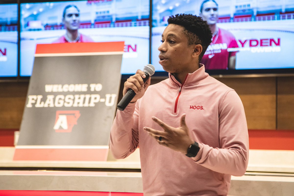 TheFlagshipAR's tweet photo. We are still thinking about last night.
Thank you to all the companies and @ArkRazorbacks student-athletes that came to support Flagship U.
#BrandAsOne https://t.co/OdAgoP2aXc