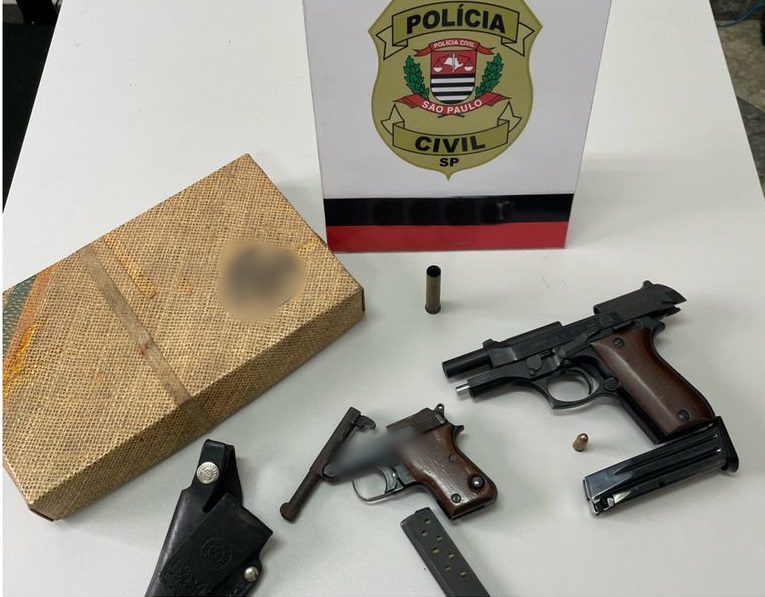 Policia_Civil's tweet photo. Polícia Civil de Itapeva investiga homem por pornografia infantil
https://t.co/Ai7P2OIvgs
#Deinter7 #itapeva #investigacao #pornografiainfantil #delegacia #distritopolicial #policia #pcsp https://t.co/4jkCRxtCiL