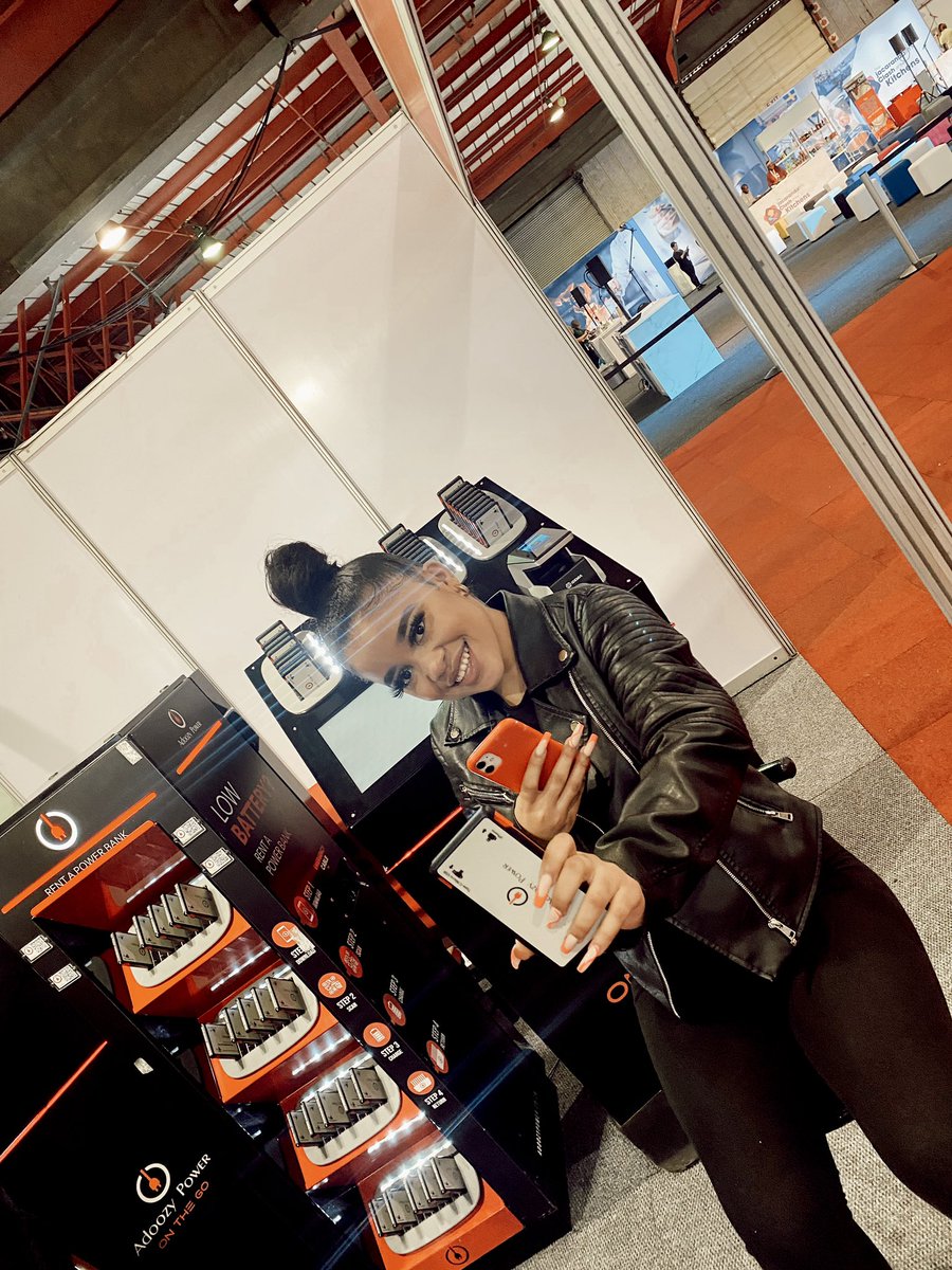 TheeMbaliNkosi's tweet photo. @Hotberry_Corp at work

 #greatdane #ballito #randshow #adoozy #promotions #directmarketing cc @sharonkhuzwayo https://t.co/eoQSNSpw6U