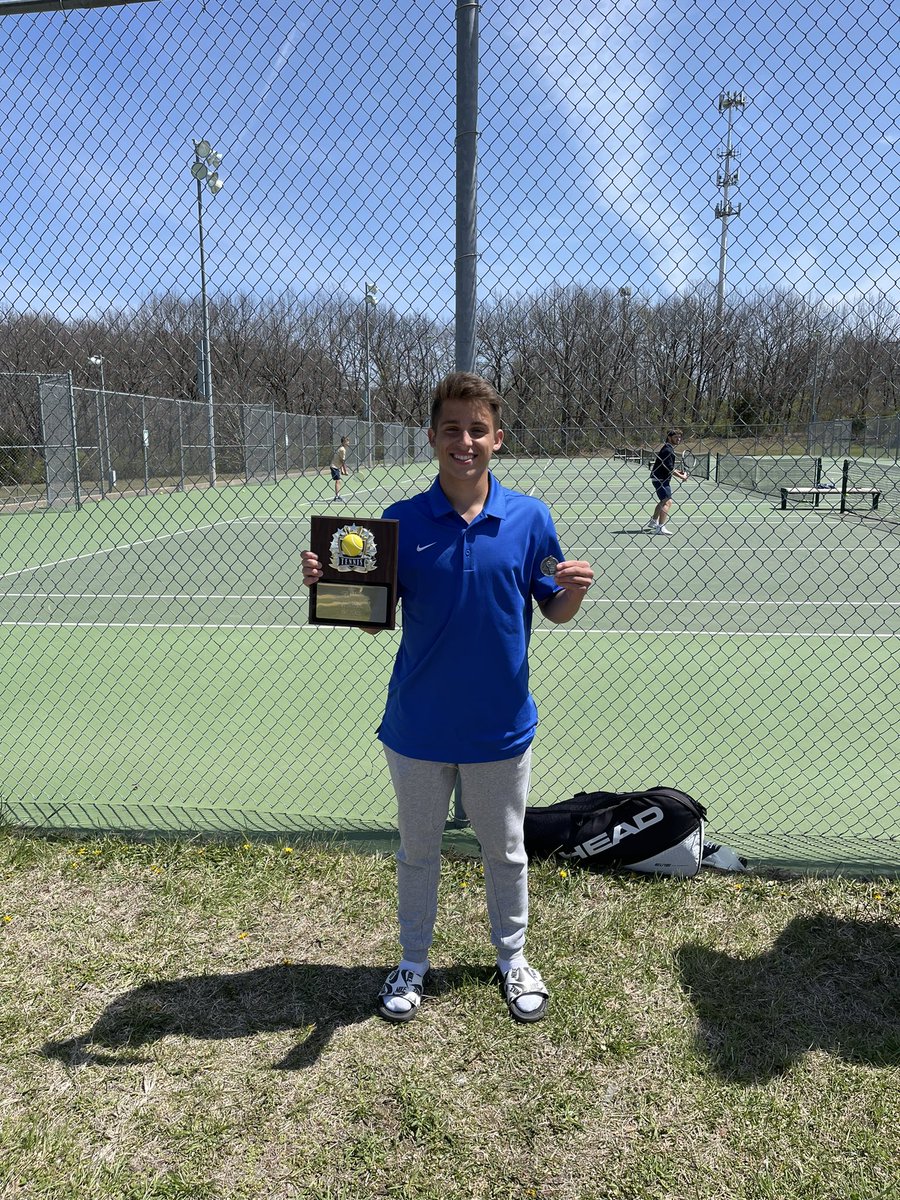 GV_TENNIS's tweet photo. There was some high level tennis played at Santa Fe Park today. Our team took 2nd place overall in the Truman Tourney. Team Compton took 2nd in A-Doubles; Micah Siems took 2nd in B-Singles; Ben Drinkwater-Isaac Burd took 3rd in B-Doubles; and Ethan Miller took 4th in A-Singles. https://t.co/c0PK3hcDJA