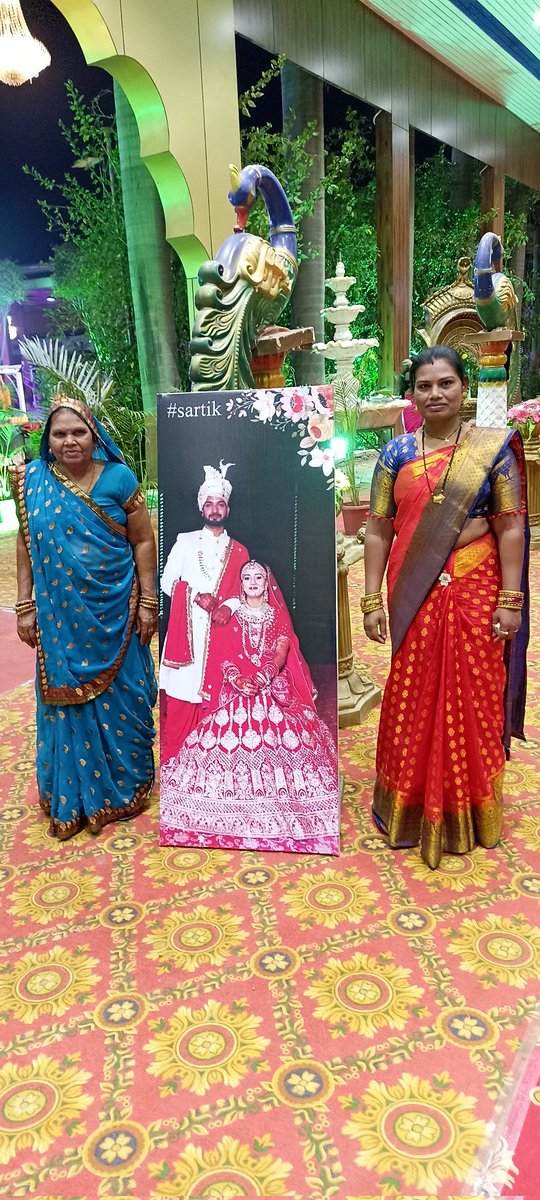 chouhan_1228's tweet photo. #sartik #attendweding #wedingreception #Indore #nightvibs https://t.co/aAPXcRXLmf