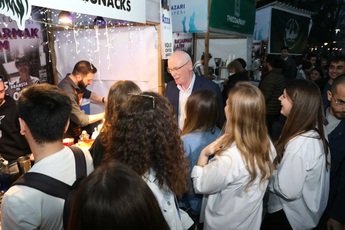 Gençlere kahve sözümüz vardı, Kanlıkavak'ta çok güzel bir akşam geçiriyoruz🌸❤