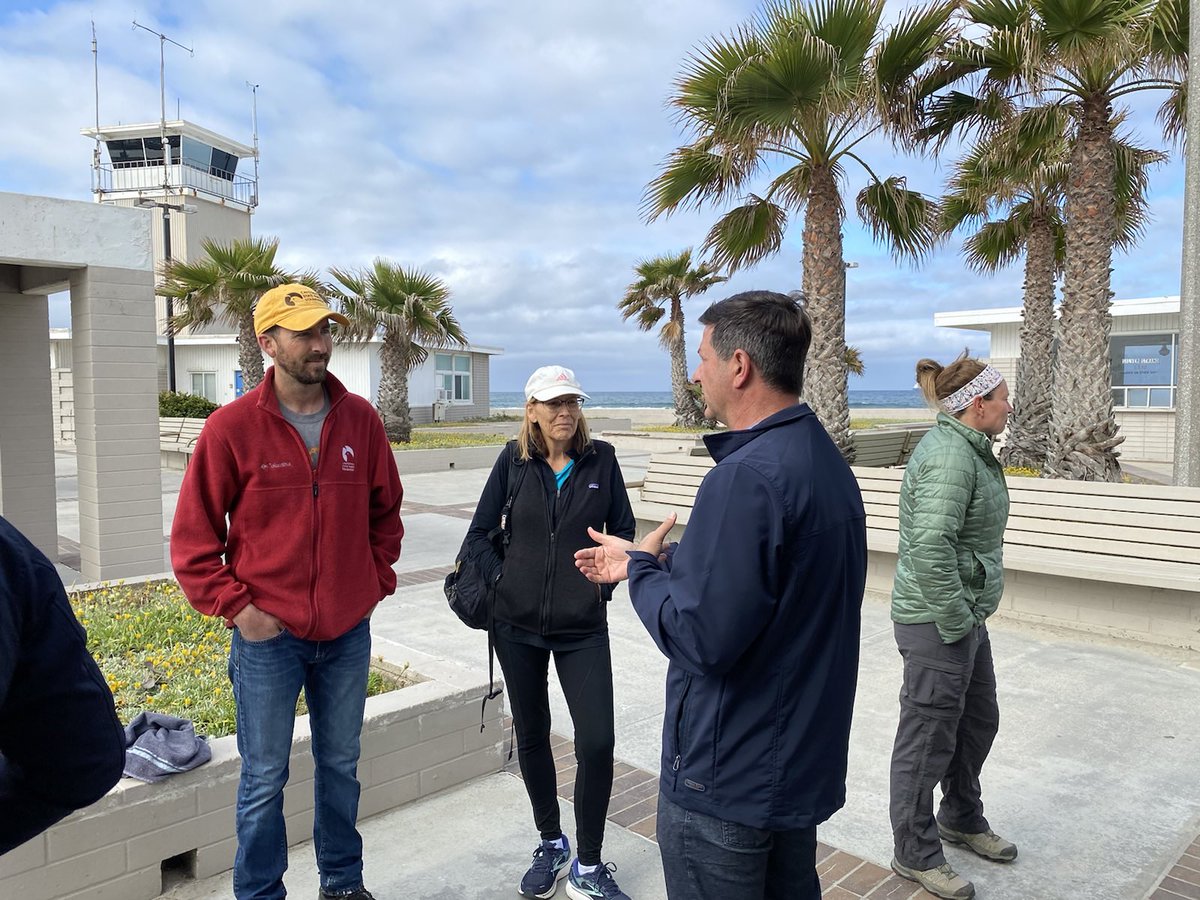AsmChrisWard's tweet photo. I was honored to join @sentoniatkins at @calparks annual #EarthDay event at #SilverStrandStateBeach this morning to kick off a day of giving back! Volunteers learned about the importance of keeping our beaches clean and working together towards a greener future. #EarthDayEveryDay https://t.co/wmD0fxdyOR