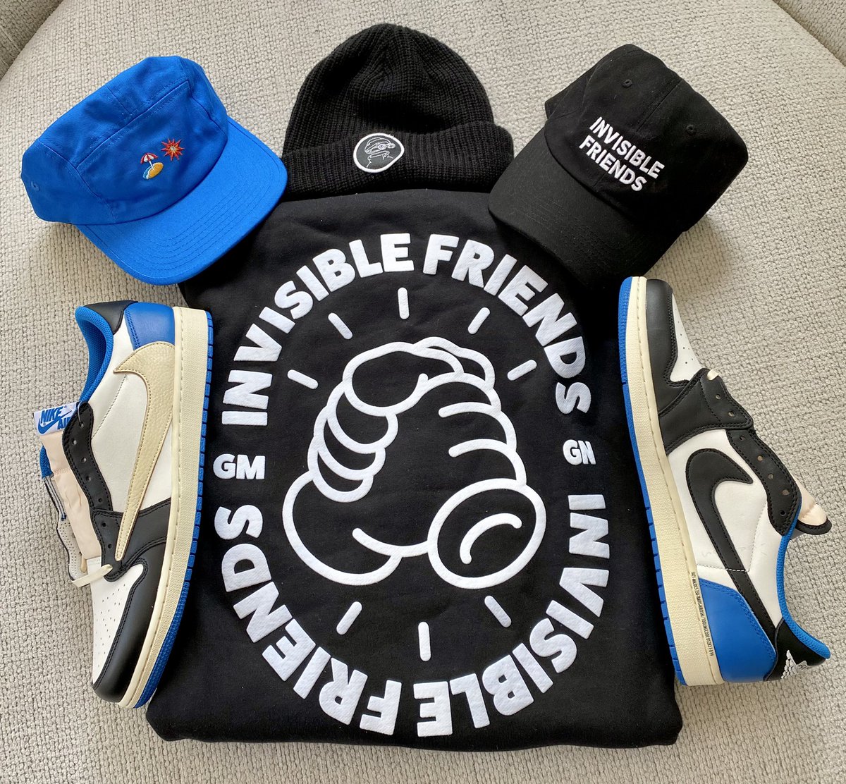 MatthewYoungst2's tweet photo. Which hat would you choose? @InvsbleFriends @MotionMarkus @RNDMCHARACTERS @coinbilly Thanks for the idea @SalmonToast4100 @BlueCapCo #InvisibleFriends #IFfollowIF #IFSwag #IFMerch https://t.co/yaVft3LdF0