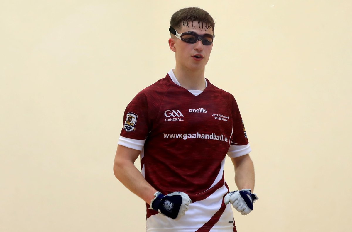 GAA_Handball's tweet photo. An impressive 21-16, 21-10 win for the Mulkerrins brothers Martin & Diarmuid over Kilkenny's Funchion brothers that sees them advance to the All-Ireland Senior Doubles SF next Saturday.
There they will face Meath's Brian Carroll & Gary McConnell. https://t.co/HtsSkz39pO