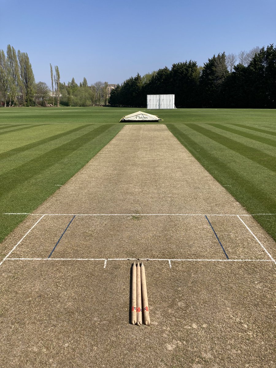 Phillosno1's tweet photo. So this was the deck that @OrpingtonCC had to play on today against @NewBeckenhamCC just a reminder it’s the 16th April! Wicket played very well if expectedly a little slow but a good game against a good bunch! Best of luck boys! See some of you next week 😜 https://t.co/bF7DVGl0ZS