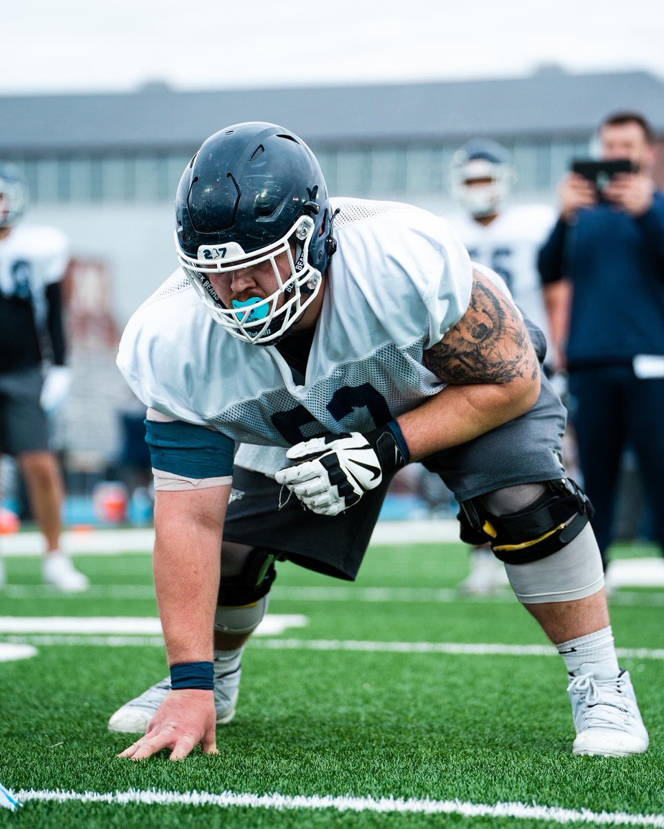 dg3_207's tweet photo. The Vision is clearer than ever 
•
#springball2022 #blackbearnation #goblue https://t.co/Bw6JuA7svI