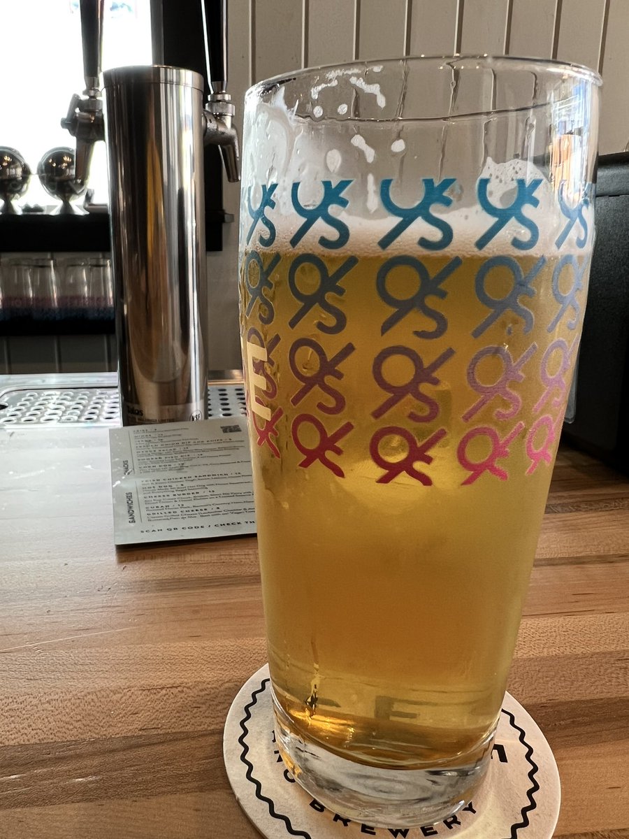 boogiemanjones_'s tweet photo. Super Good Lager. I love it here. https://t.co/zfss70iHUW