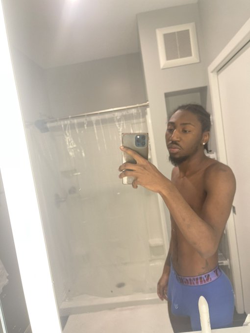 🎁🧸 https://t.co/RflG5oYEsg<a href="/tag/bisexual"class="tags"><span>#bisexual</span></a><a href="/tag/mpls"class="tags"><span>#mpls</span></a>