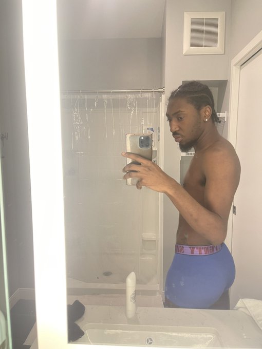 🎁🧸 https://t.co/RflG5oYEsg<a href="/tag/bisexual"class="tags"><span>#bisexual</span></a><a href="/tag/mpls"class="tags"><span>#mpls</span></a>