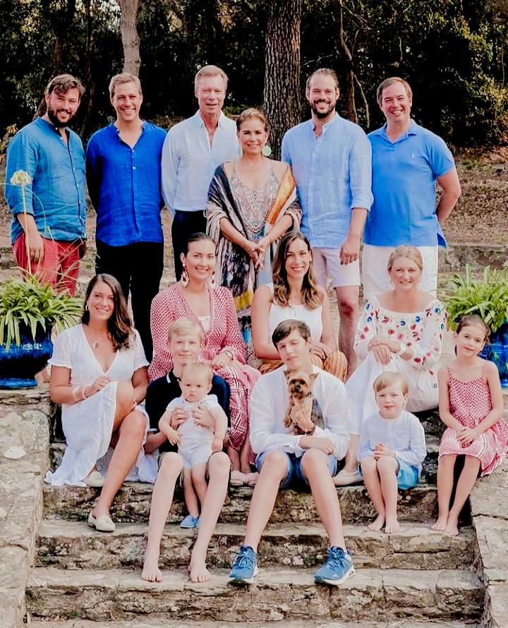 royalchildren_'s tweet photo. Happy 67th Birthday to Grand Duke Henri and Happy 30th Birthday to Prince Sébastien of Luxembourg 🎂💙 -April 16th 2022.
.
#HappyBirthday #birthday #GrandDukeHenri #PrinceSebastien #Luxembourg https://t.co/9a85mKqLdY