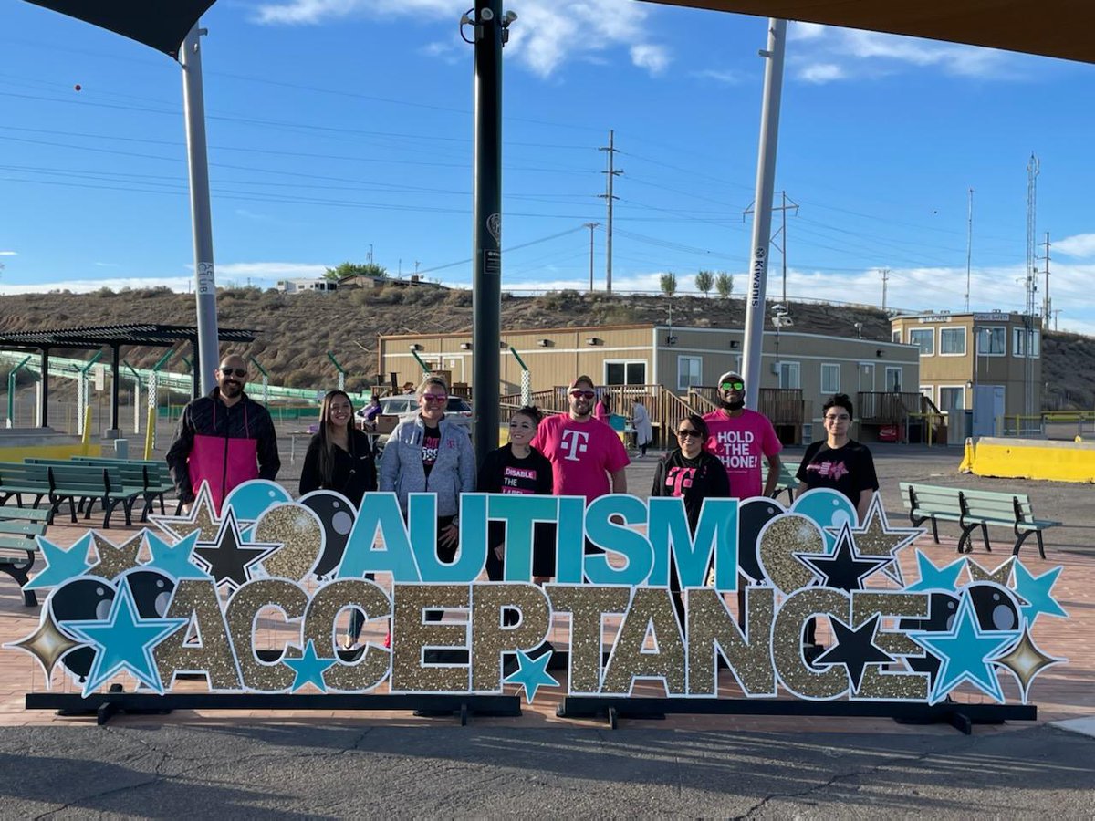 Jessicawynn20's tweet photo. @JKalena123 @JGarrett505  @IgorTodorovic84 Great Saturday spending time volunteering  for #NewMexicoAutismSociety #EllenReavisWalk. #ACT #BeYou #Disablethelabel ♡ https://t.co/U9qldtdTfw