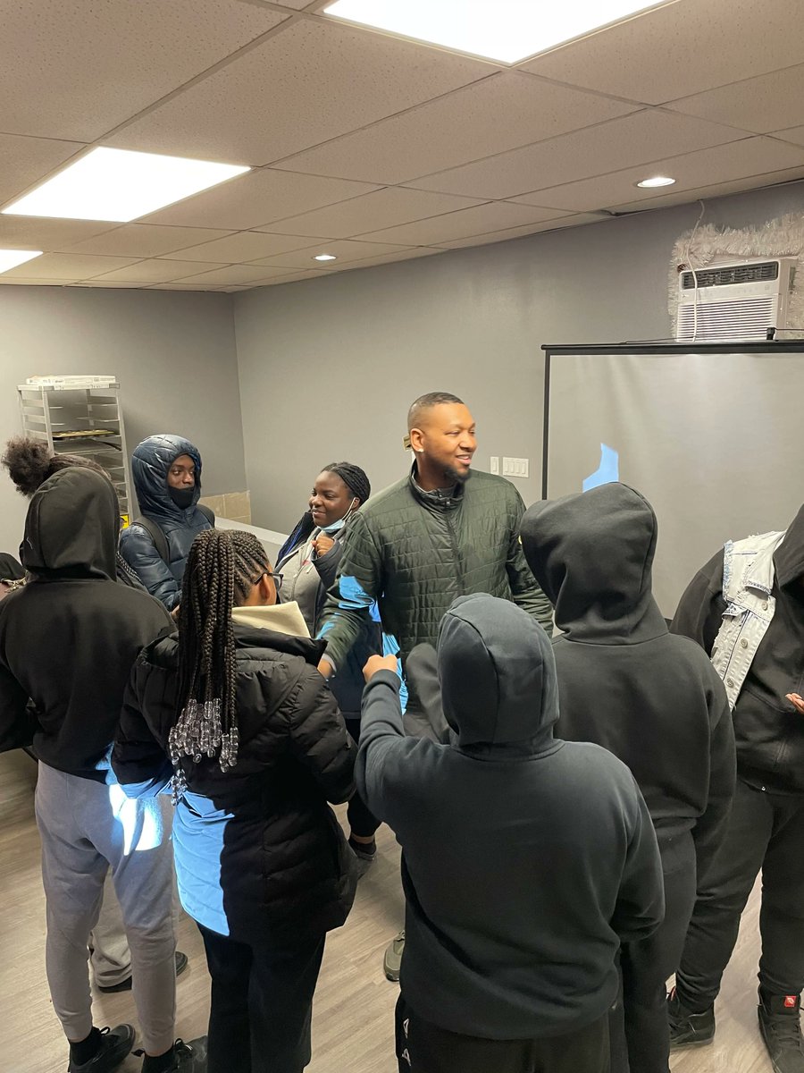 frontlinesto's tweet photo. Our winter program has now concluded. We hope to see you out there with our youth for our next winter session program. Visit our website to learn more about current programs being offered for youth aged 6-29.โ๏ธ โ๏ธ โท๏ธ ๐
.
.
.
.
#torontoyouth #torontoprograms #torontoevents https://t.co/g6uTPzkzAS