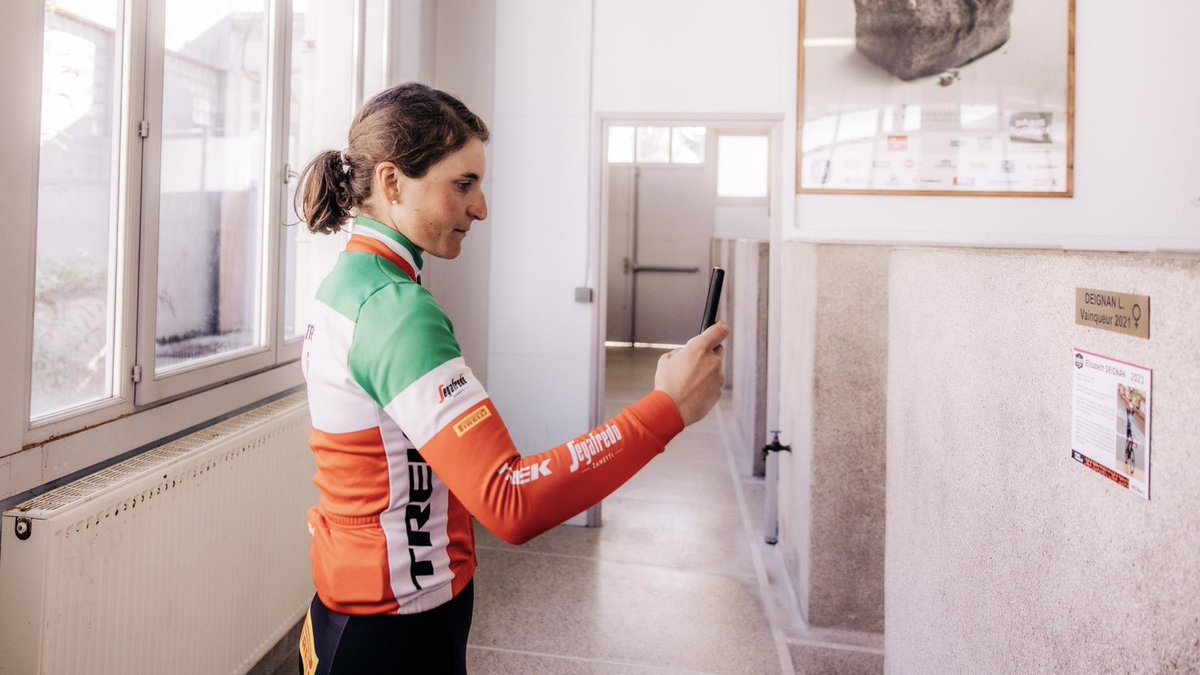They’ll be making one for you now, <a href="/ElisaLongoB/">Elisa Longo Borghini</a>!
📸 <a href="/harperjojo/">Jojo Harper Photo</a>