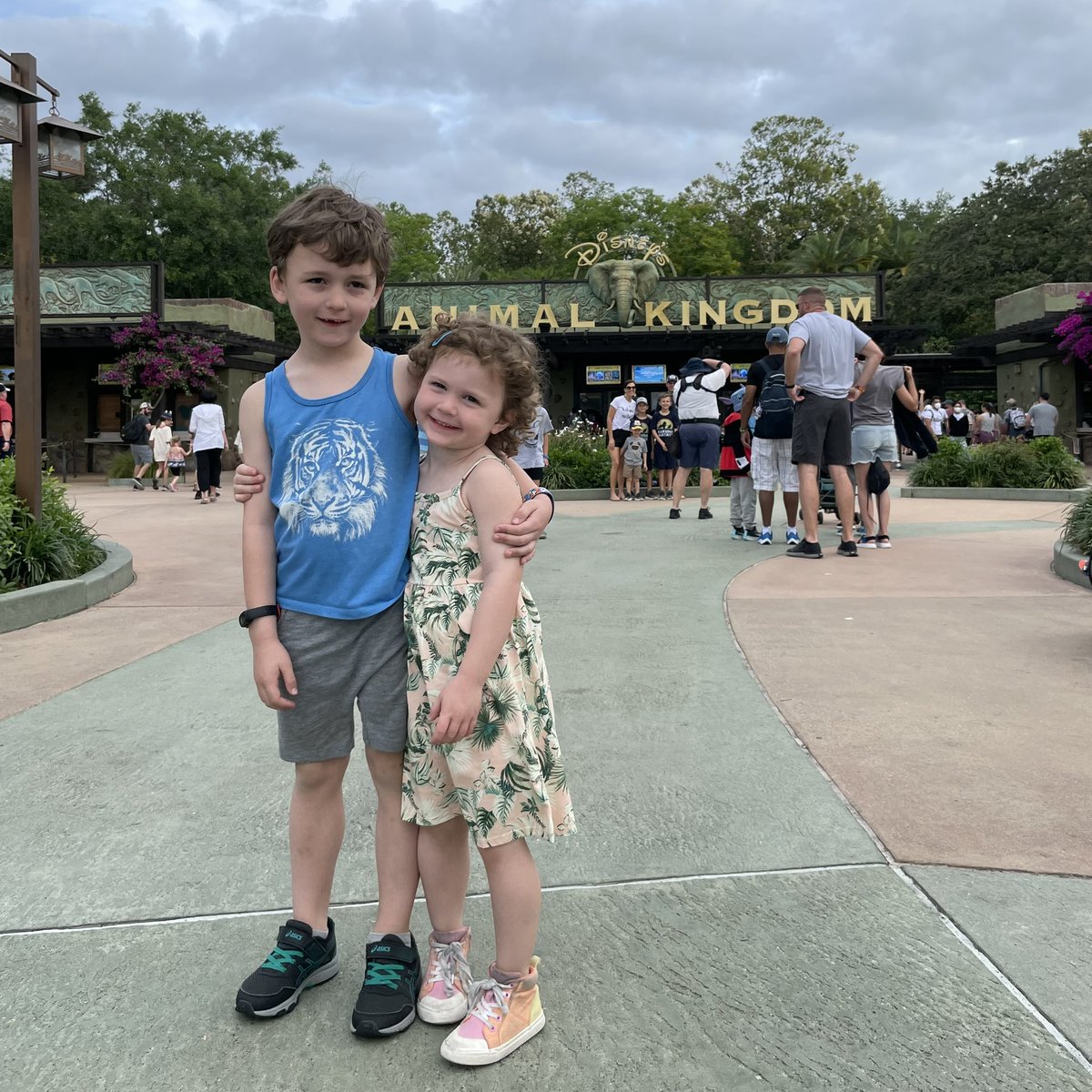 MrPitts17's tweet photo. Great to be back in Philly after a magical week @WaltDisneyWorld. https://t.co/J5ze4aWD8a