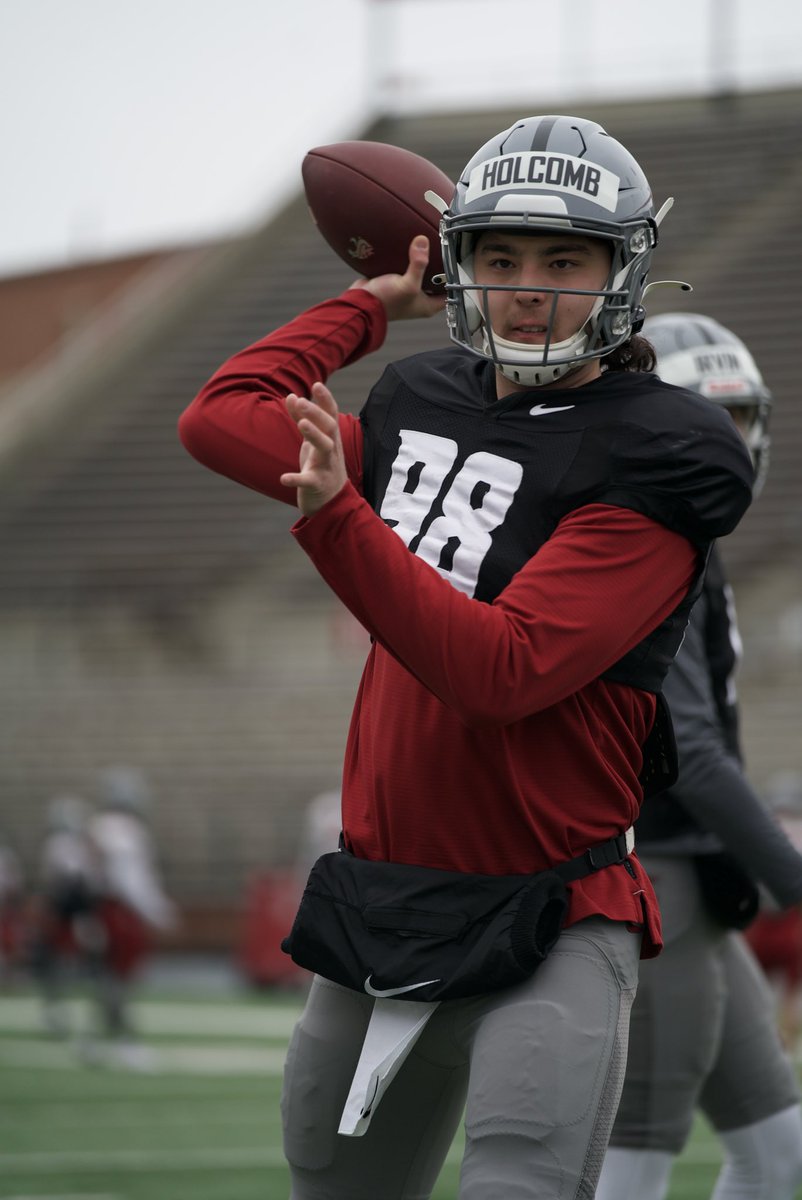 <a href="/Jaquavious69420/">Joshua</a> Oh he’s focused <a href="/LukeHolcomb13/">Luke Holcomb</a> 

#GoCougs